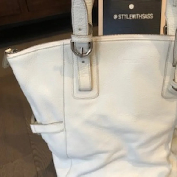 Furla Genuine Leather Handbag w Silver Metal Hardware White Size OS NWOT - Picture 4 of 8